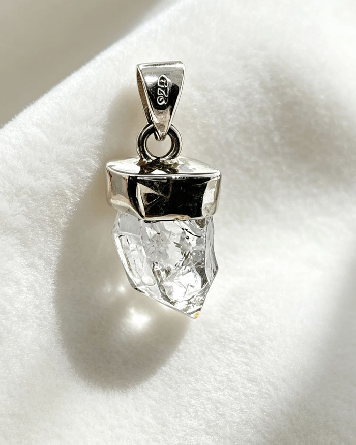Herkimer Diamond Crystal Pendant – Raw Silver