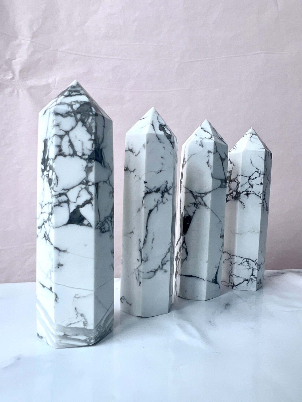 Howlite Point