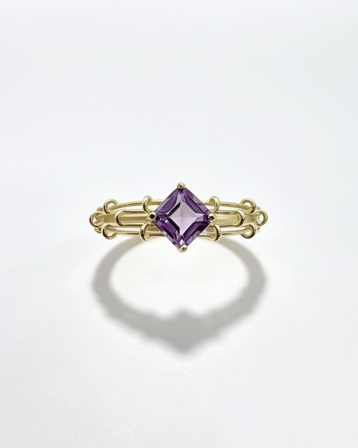 Amethyst Crystal Ring – Diamond Shape Yellow Gold