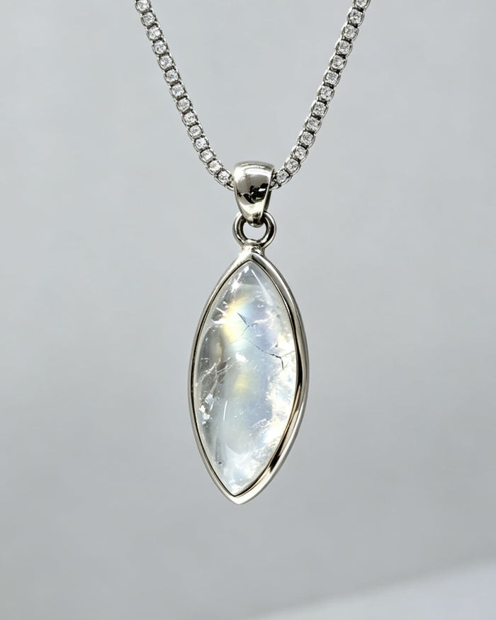 Moonstone Crystal Pendant – Silver