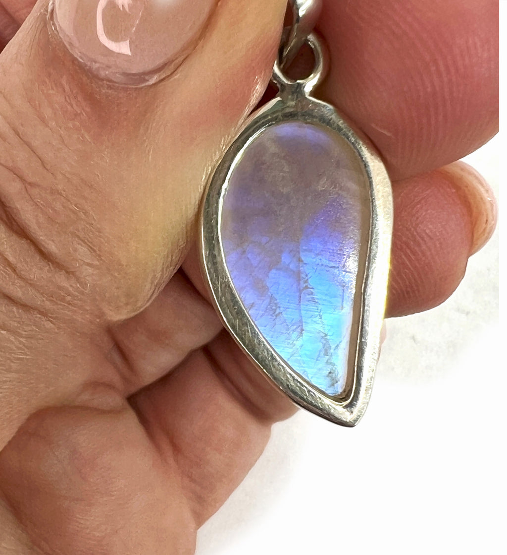 AA Grade Moonstone Drop Pendant