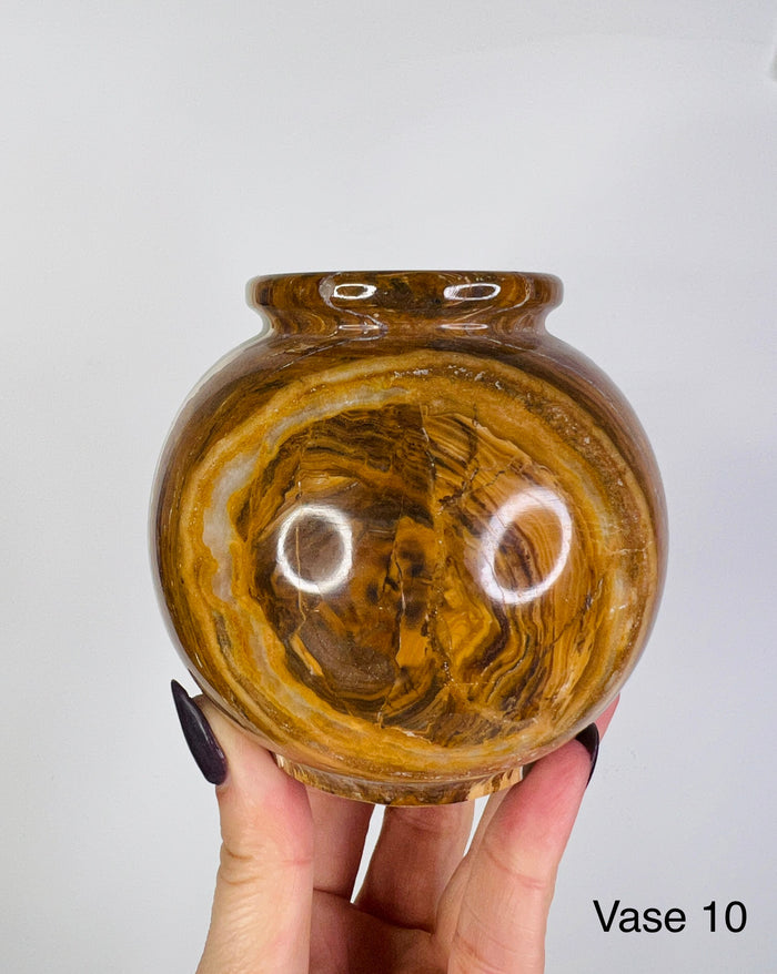 Round Green Onyx Vase No 10