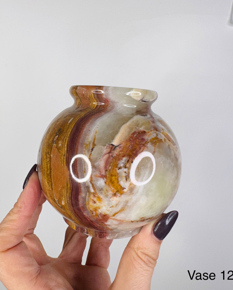 Onyx Vase no 12 - The Playful Stone
